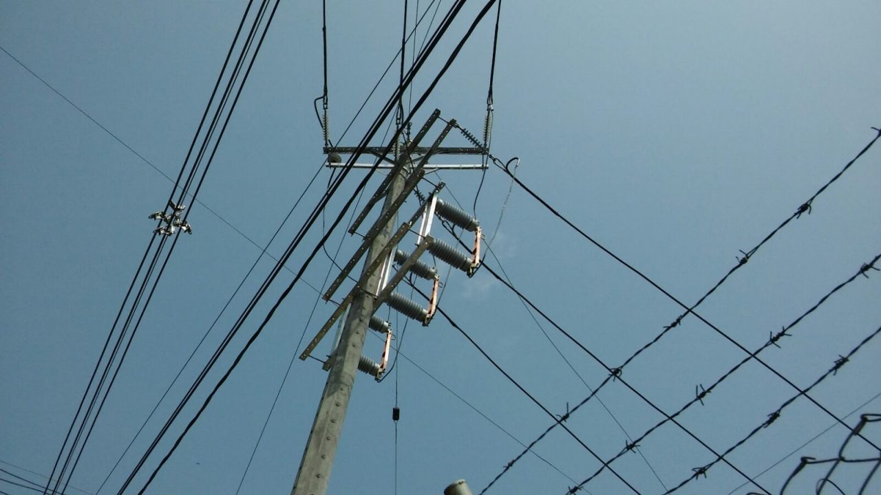 Transmisión y distribución de energía. Torre