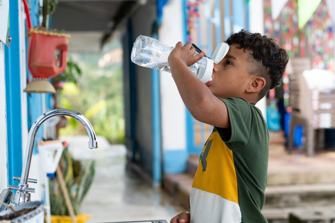 Agua para la Educación, Educación para el Agua