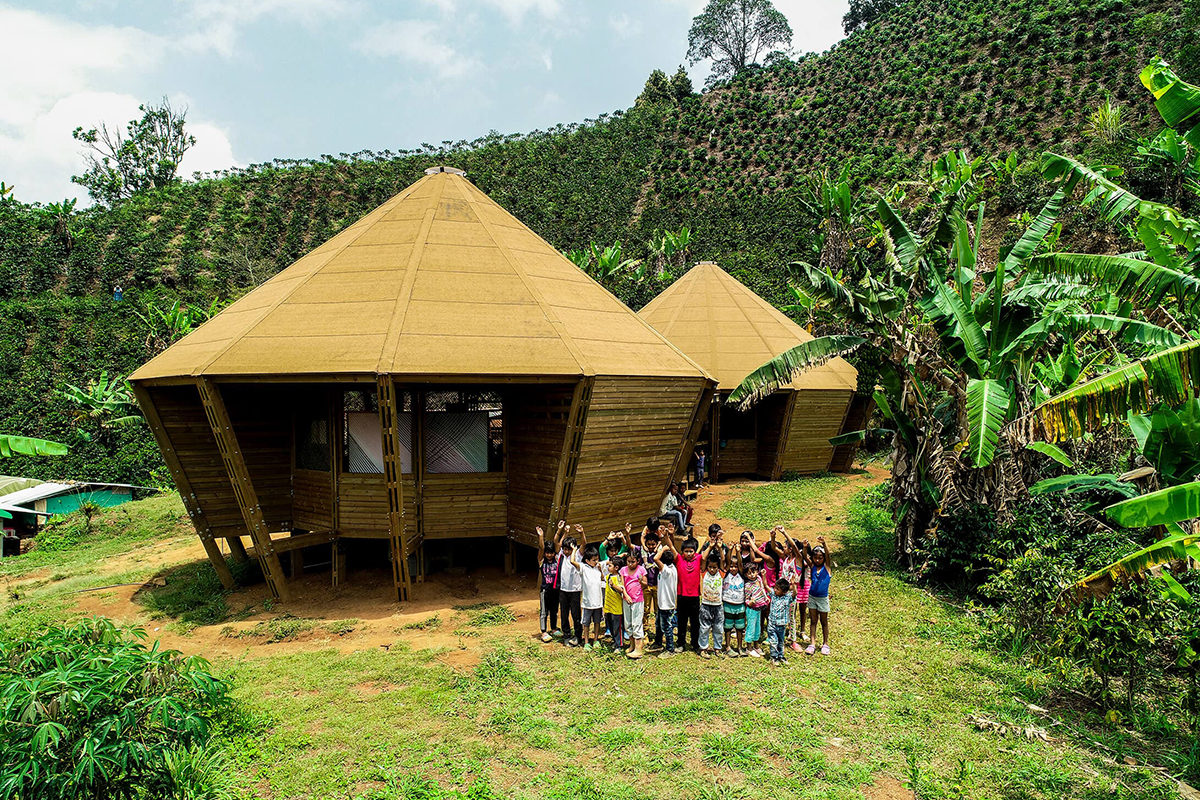 Escuelas Indígenas Embera