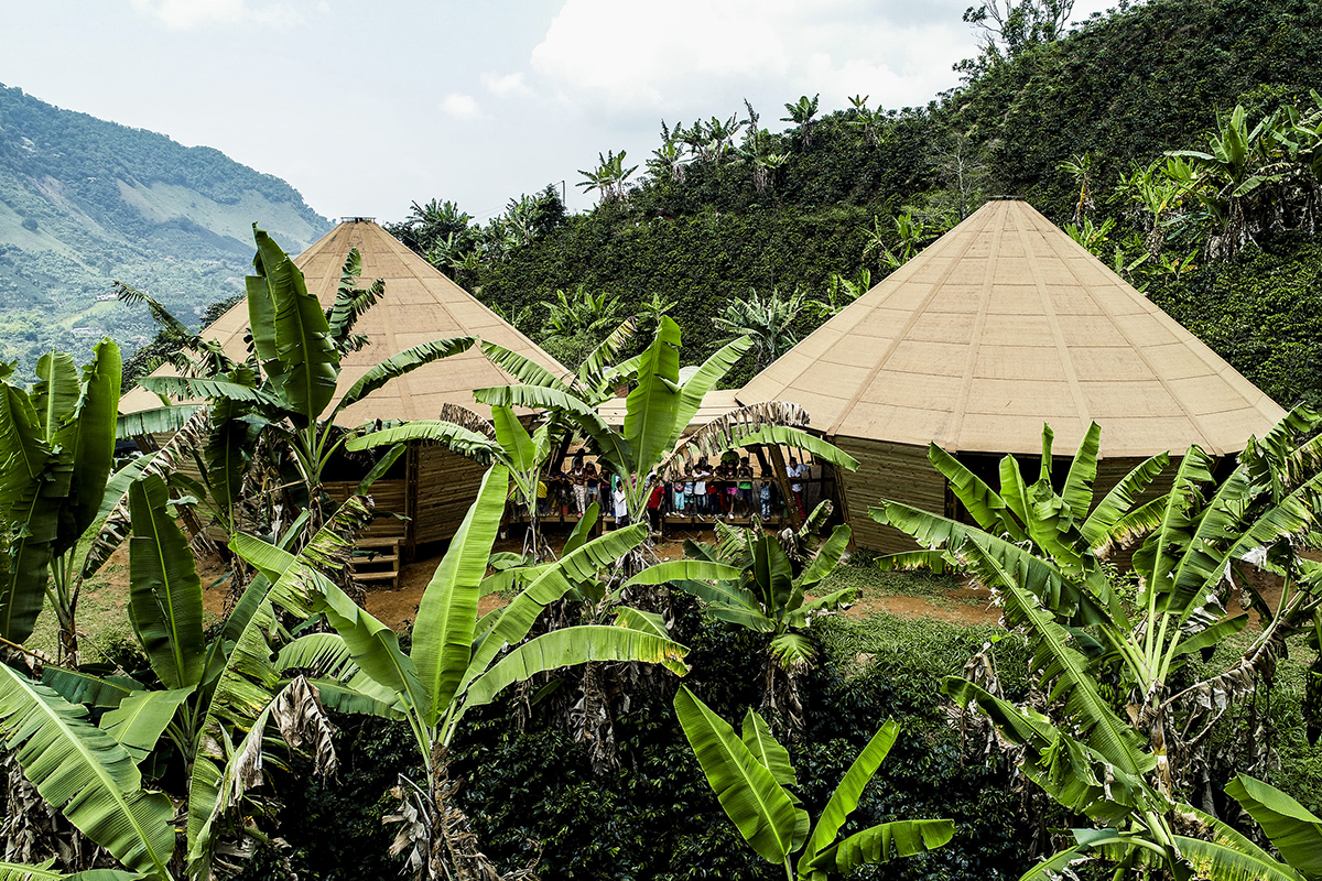 Escuelas Indígenas Embera