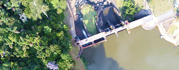 Fotografía aérea de embalse en Antioquia
