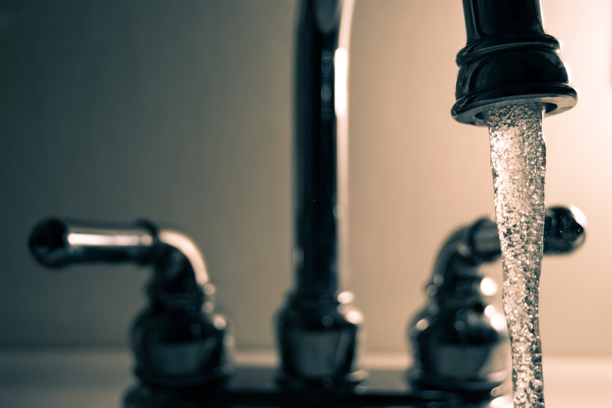 Grifo de agua abierta