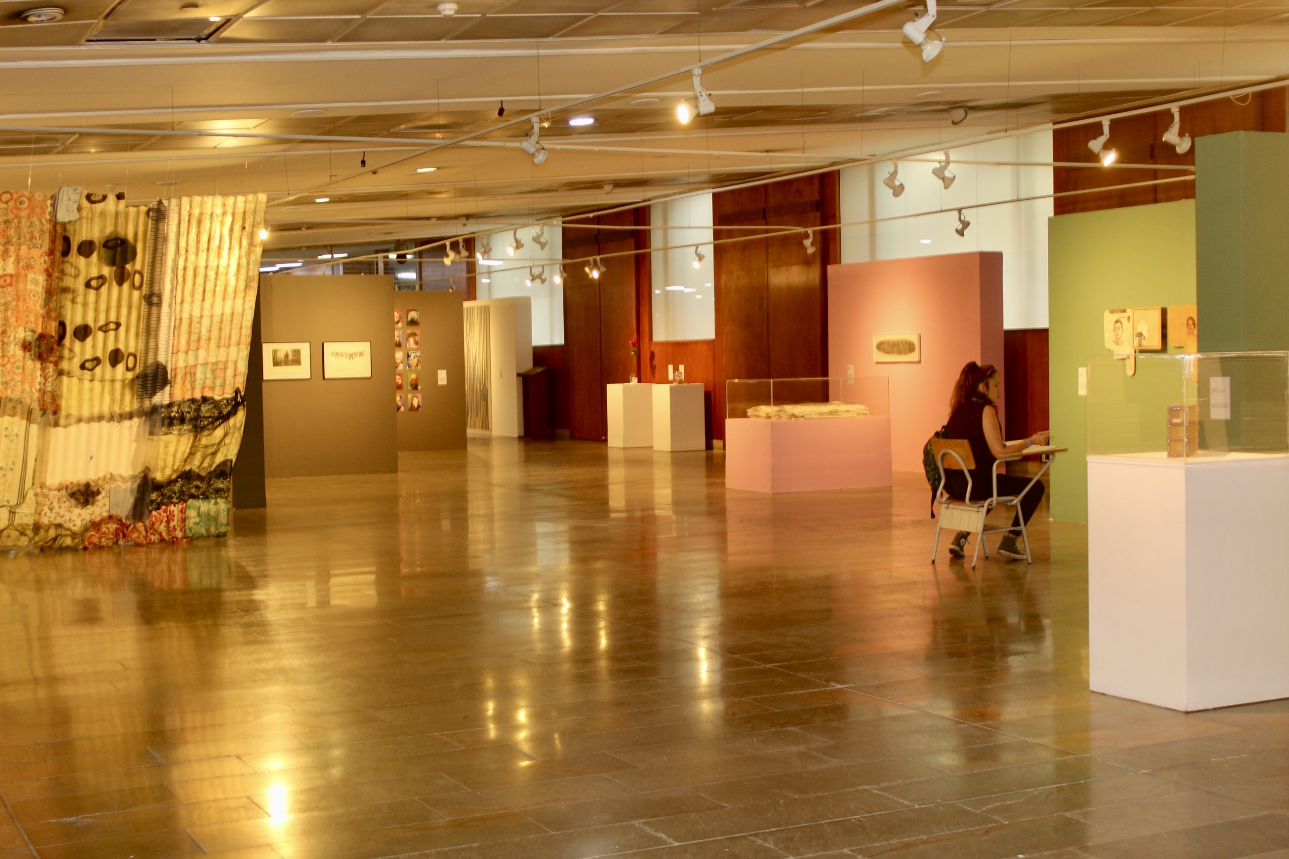La Biblioteca EPM impulsa el arte con acceso gratuito a exposiciones itinerantes
